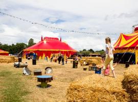 Vacances spectaculaires � Entrez dans l�autre f�te foraine �